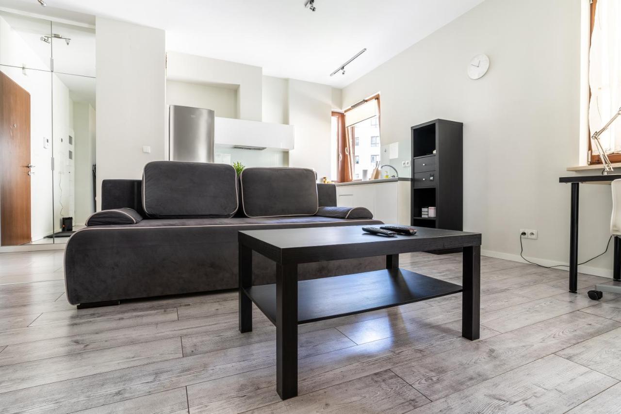 وارسو Golden Apartments - City Center - Gieldowa المظهر الخارجي الصورة